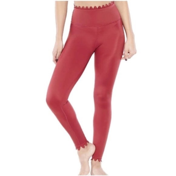 Electric Yoga Women’s L Activewear Scalloped Tummy Control Leggings Quick Dry - Picture 1 of 11